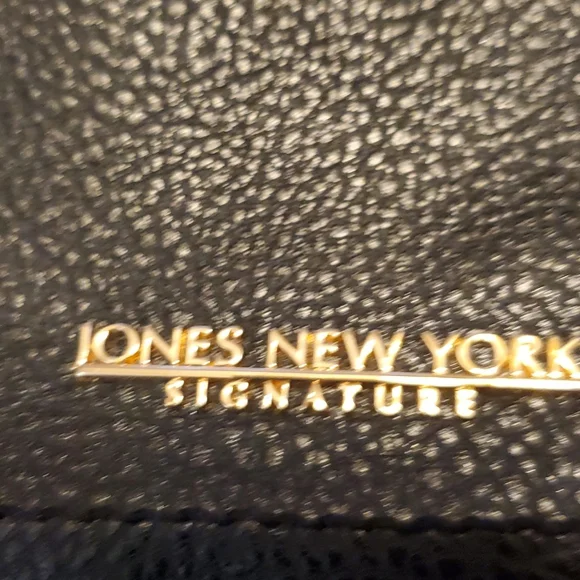 Jones New York Signature Purse - Picture 6 of 9